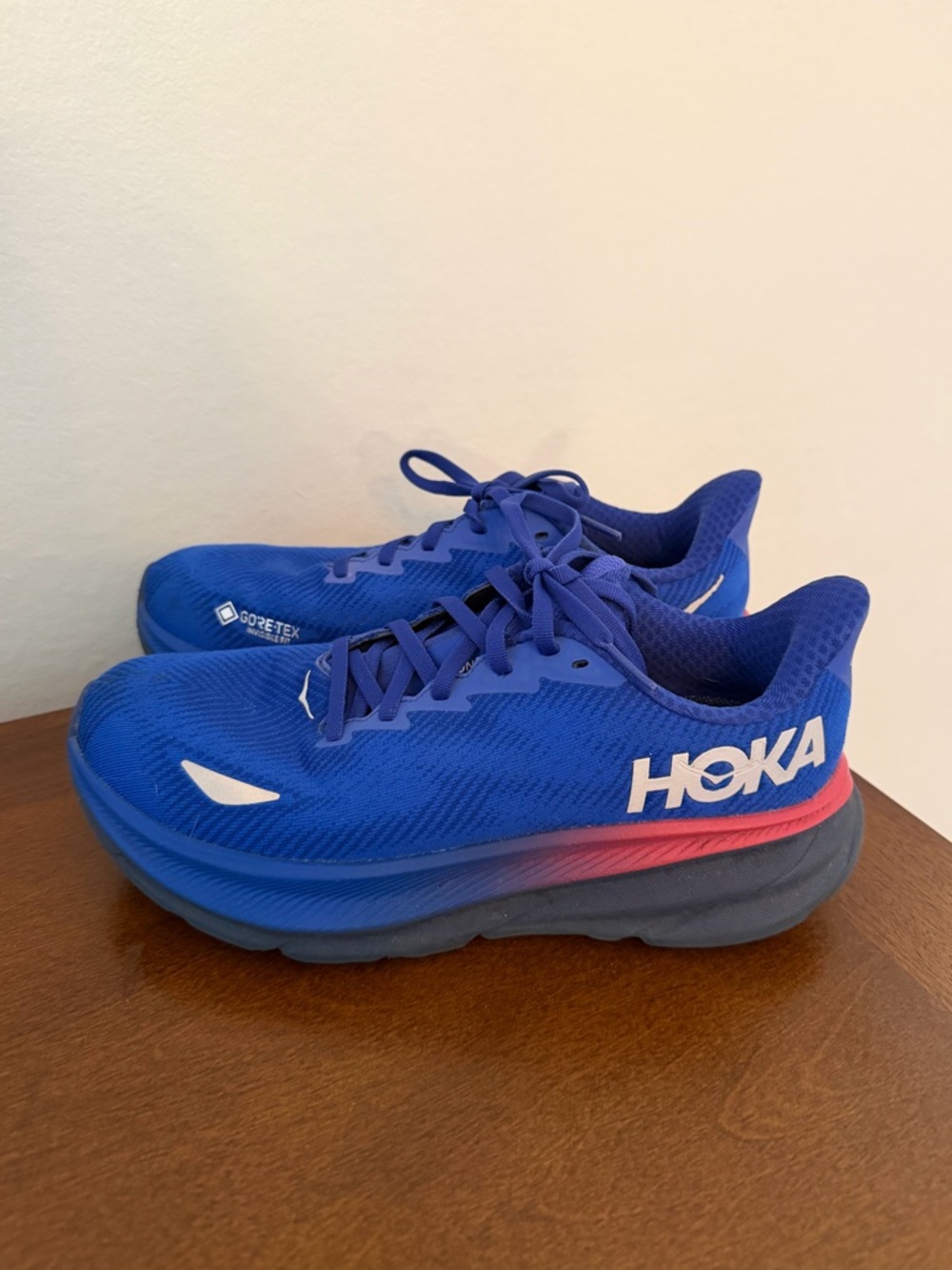 HOKA Clifton 9 GTX Gore-Tex Running Shoes Women’s Size 7